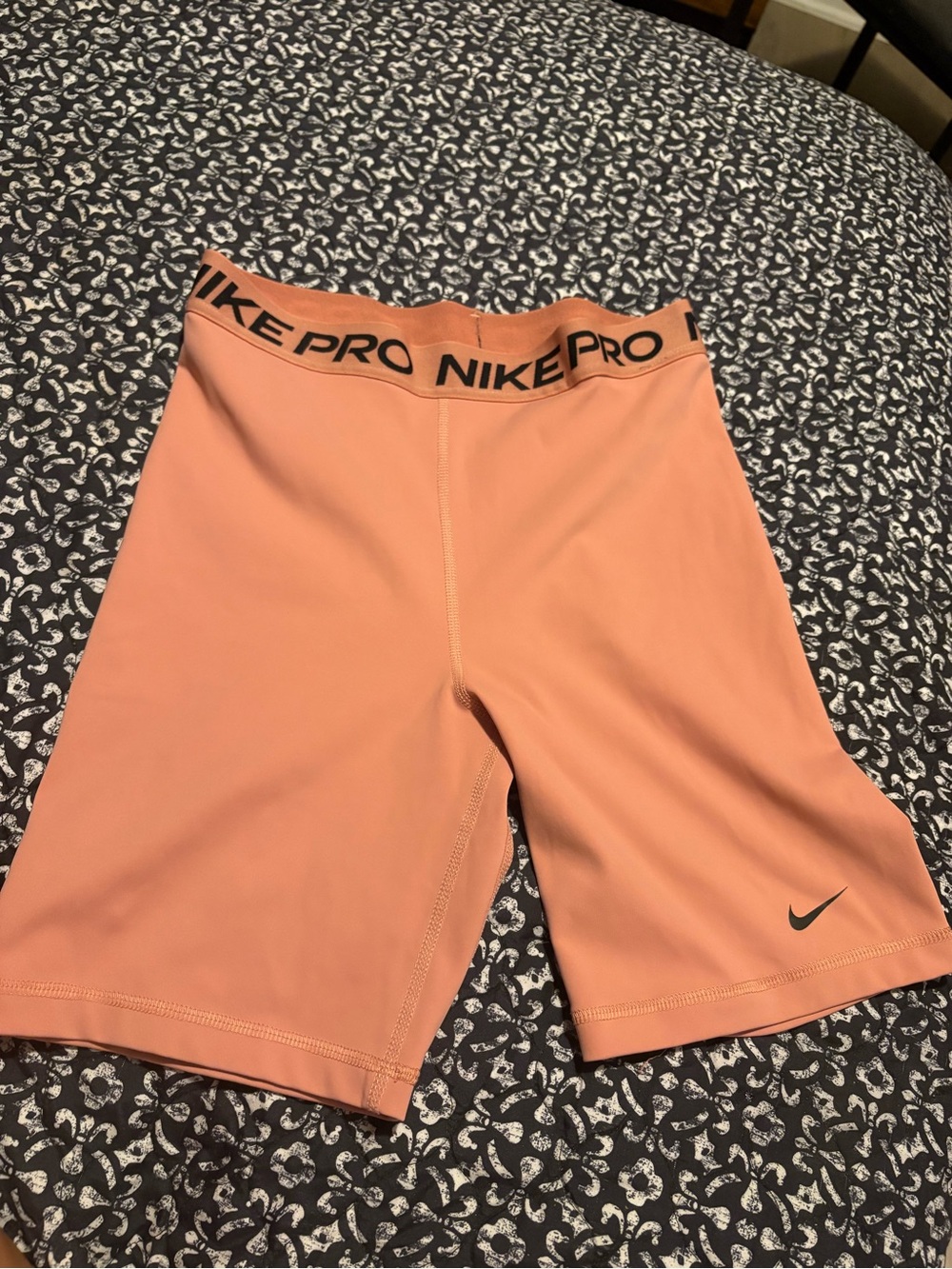 Nike Women’s Peach High-Rise Bike Shorts with Branded Waistband